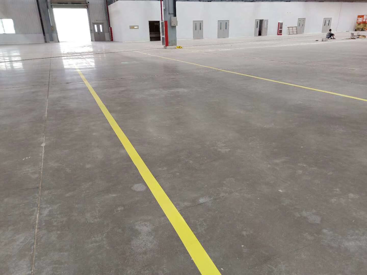 金剛砂耐磨地坪